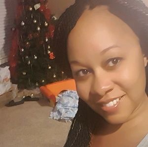 Meet your Posher, Angie